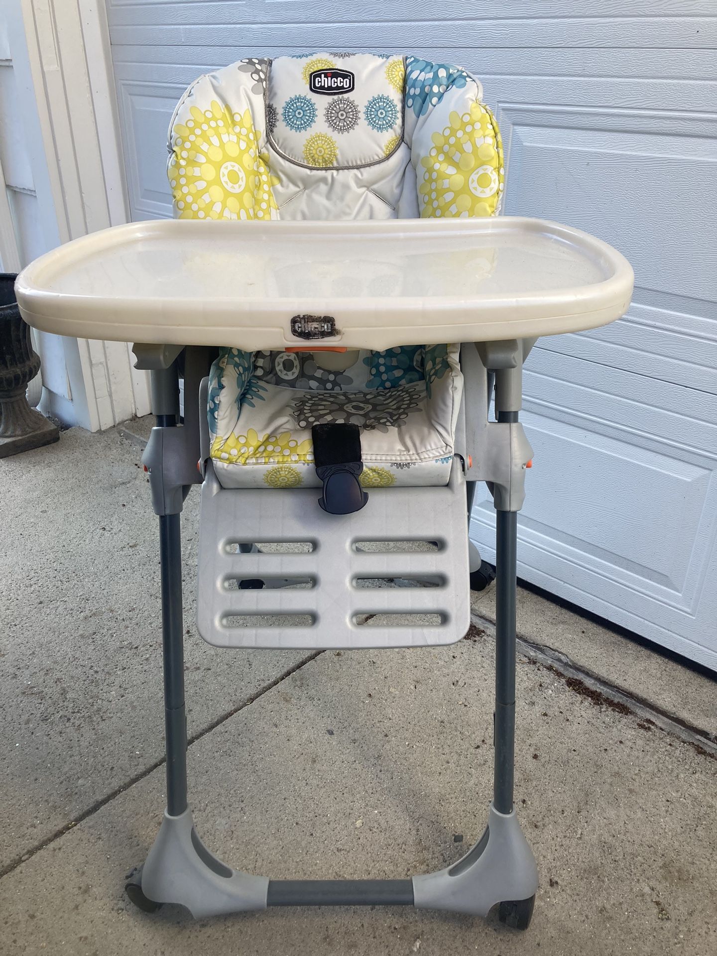 CHICCO High chair