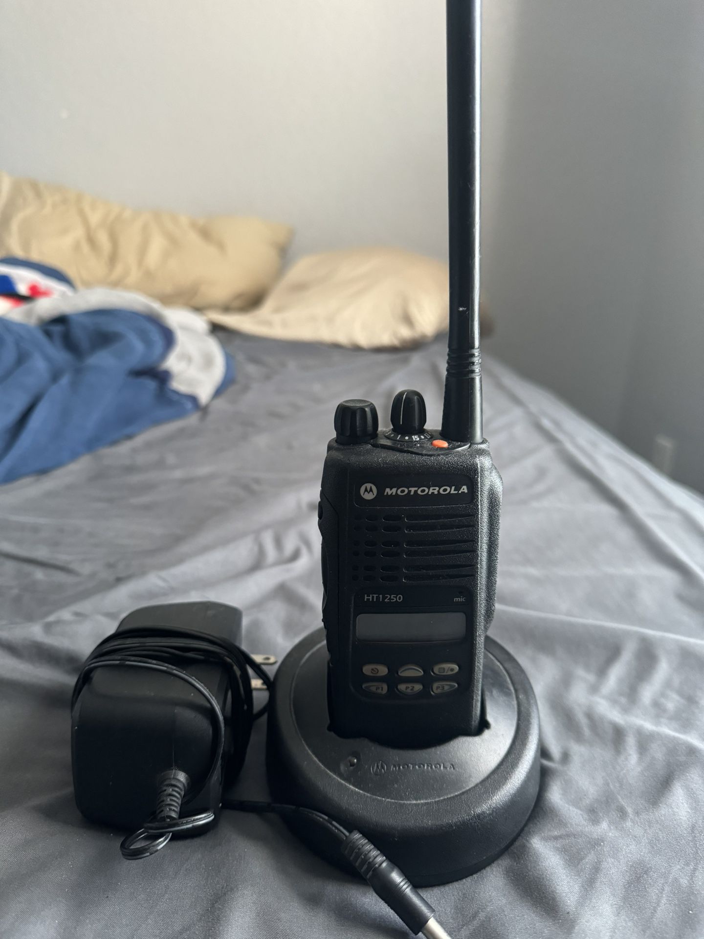 Motorola HT 1250 VHF Handheld Radio 