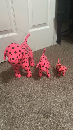 VS Pink Collectible Pup Trios