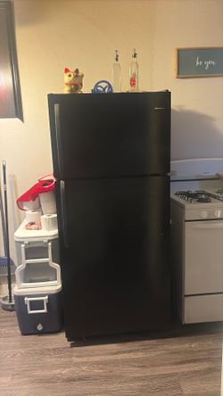 Like new refrigerator