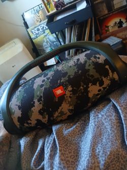JBL Boombox 2