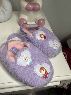 FROZEN SLIPPERS