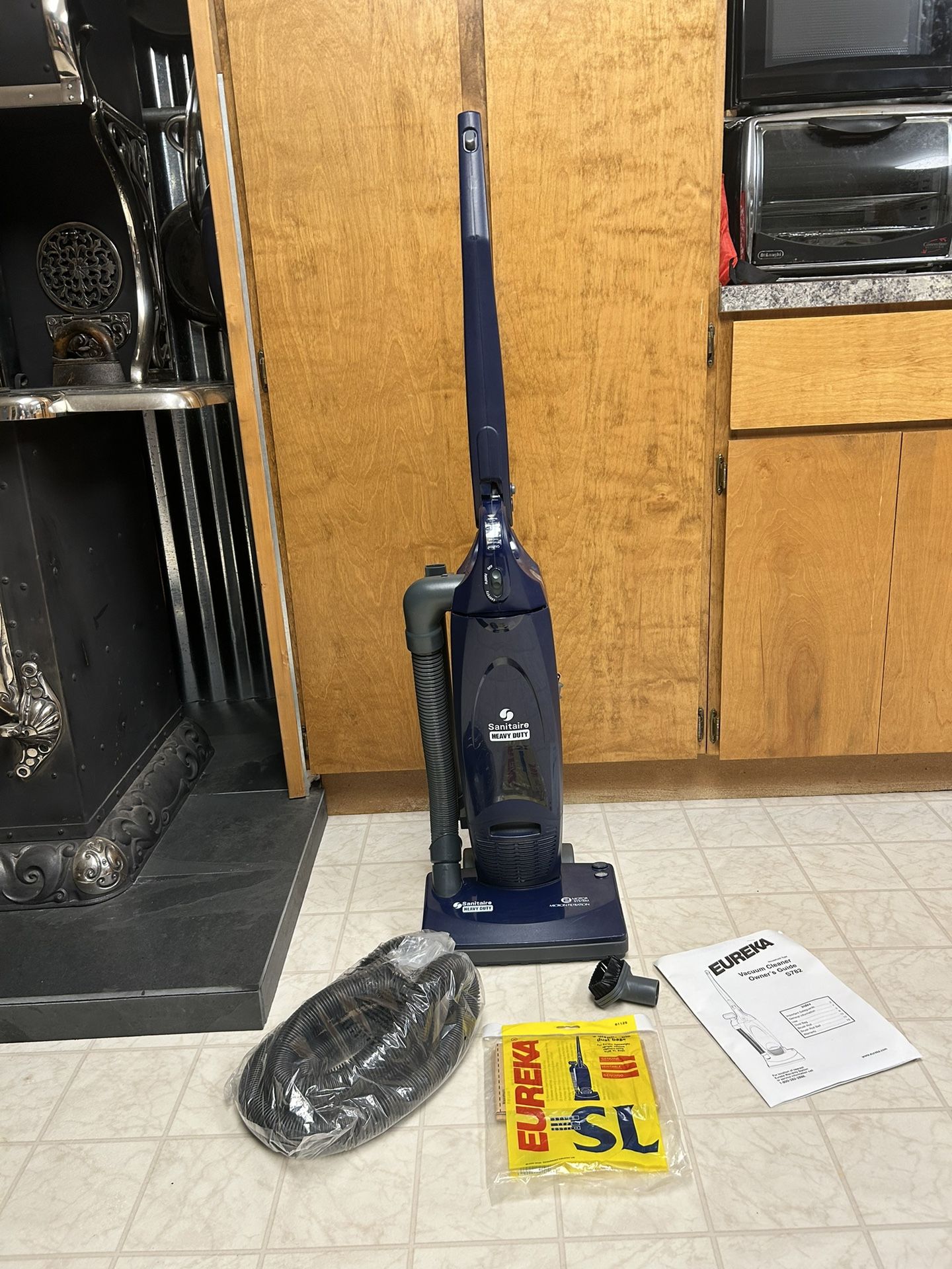 Eureka Sanitaire Heavy Duty S782 Folding Vacuum Cleaner For Tiny Home / RV / Small Space