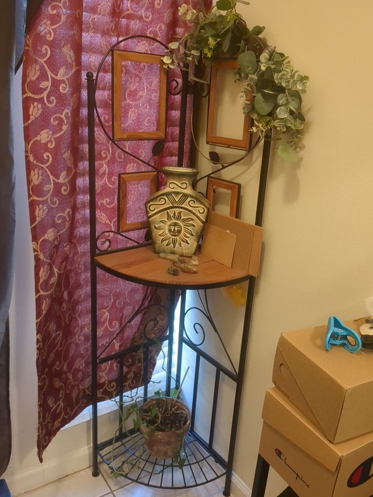 Corner Shelf