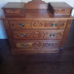 Antique , Dresser , Mapel And Burrell Wood 