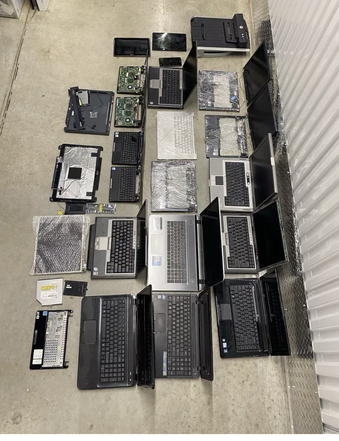 Miscellaneous Electronics Lot - Phone, Tablets, Laptops, Parts, Docking Station