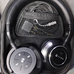 PAWW Headphones with hardcase & cables
