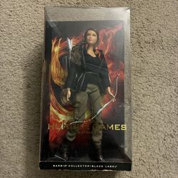 2012 Barbie Collector Black Label Hunger Games Katniss Everdeen doll