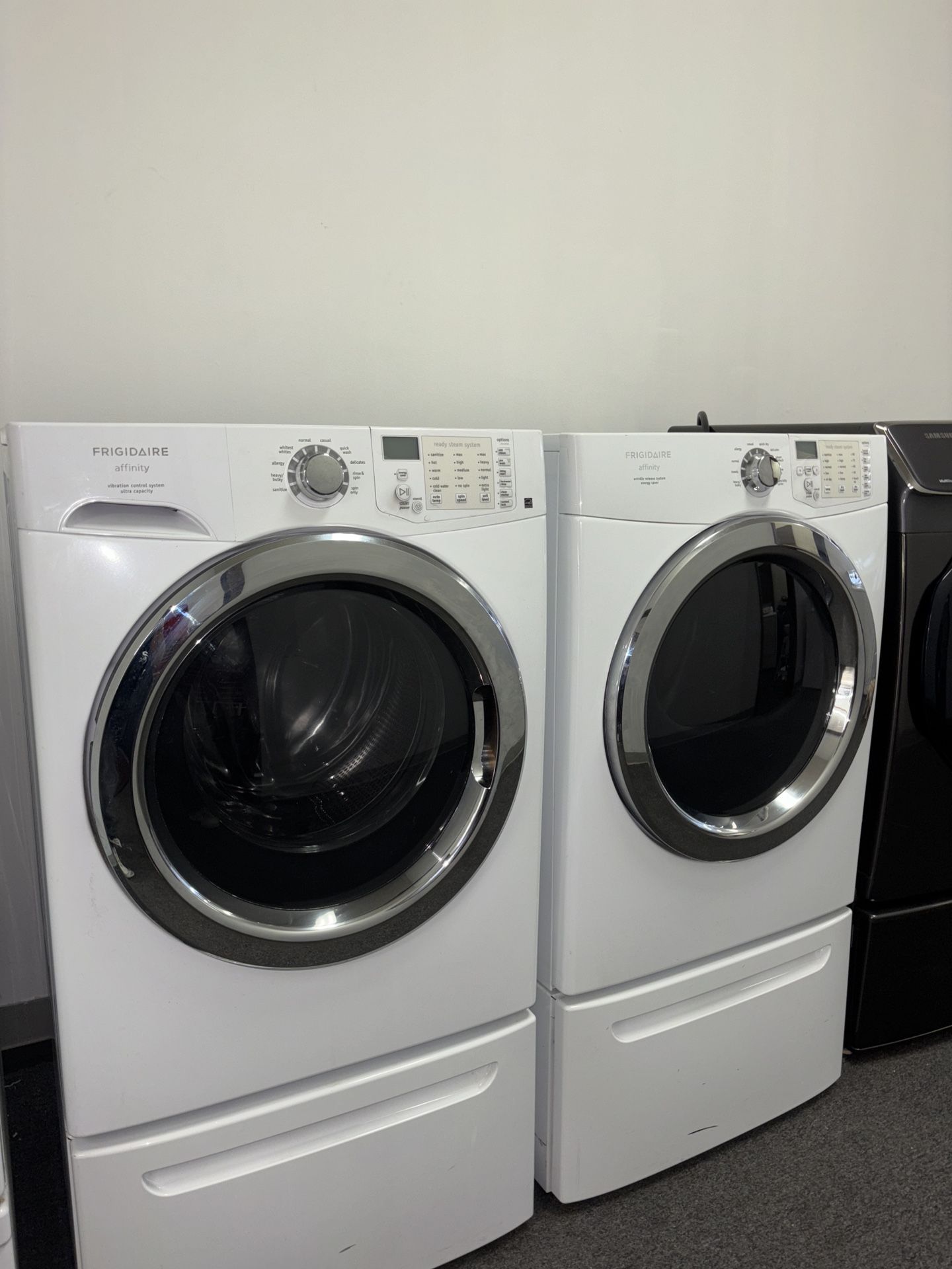 Frigidaire Washer Dryer Set
