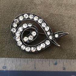 Vintage  Brooch 