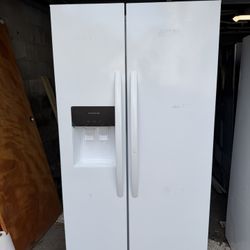 New Frigidaire fridge never used