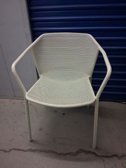 .metal guest Chair in good conditions