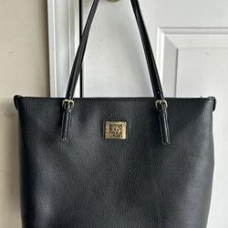 Anne Klein Perfect Lionhead Logo Tote
Black