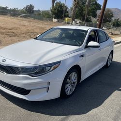 2017 KIA Optima