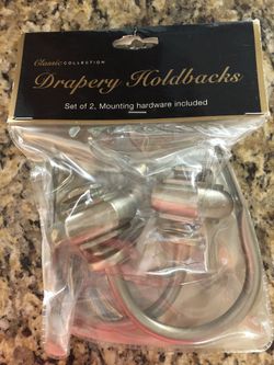 Set of 2 curtain holdbacks