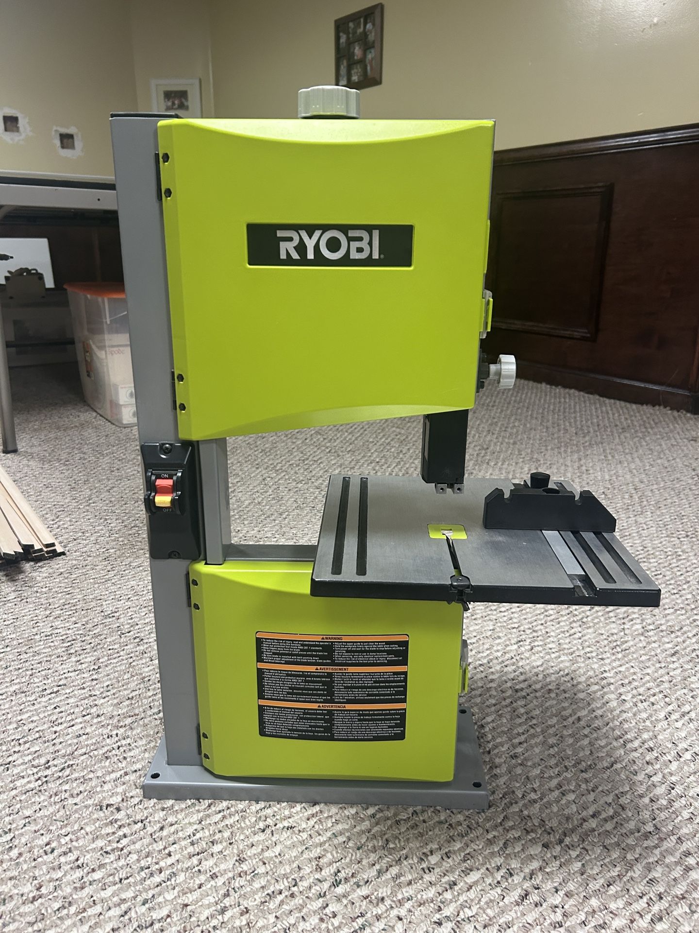 2.5 Amp 9” Corded Band Saw 