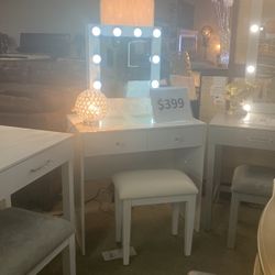 Vanity Set Black Or White