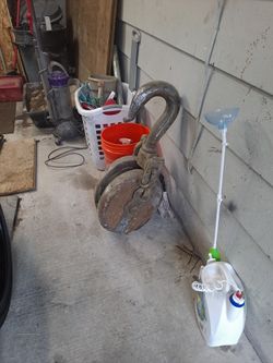 Old Hook And Snatch Block 