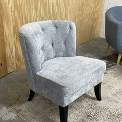 Tufted Accent Chair