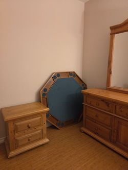 Night stand and  dreesert