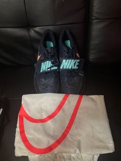 Track throwing shoes