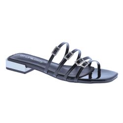 Women’s sandals
