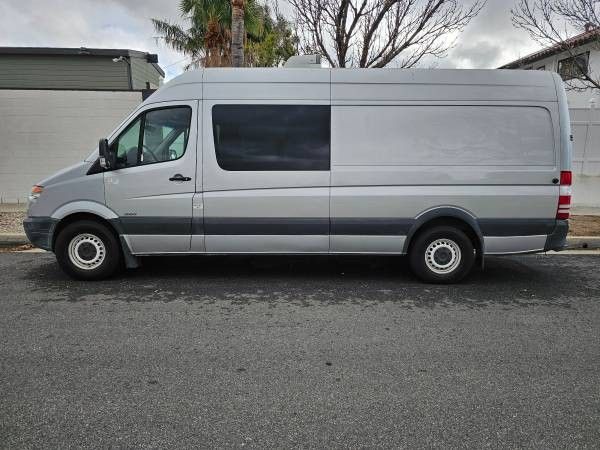 2013 Freightliner Sprinter 2500 High Roof V6
