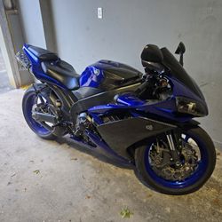 2007 Yamaha R1 Blue