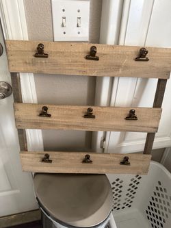 Wooden picture holder