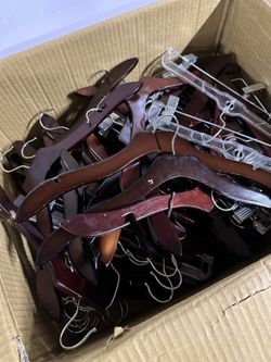 Brown Wooden Hangers (TOP)