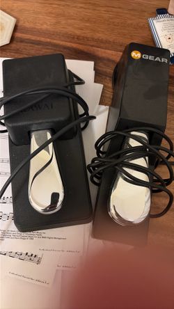 Electric piano pedals
