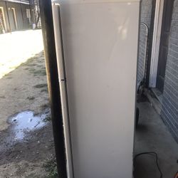 Franklin Chef Mini Fridge