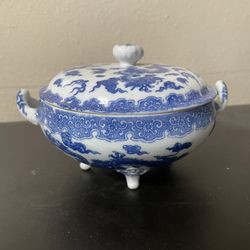Jar with Clay Blue Dragon