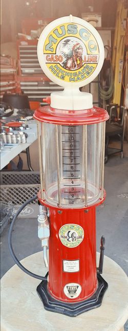 Vintage gas pump light