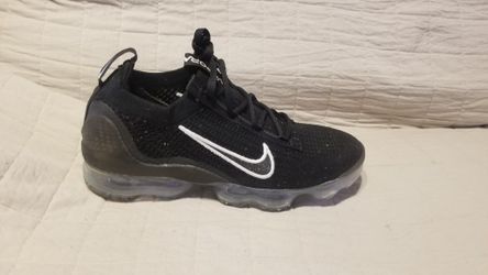 Nike Women's air Vapormax 2021 Size 9.5