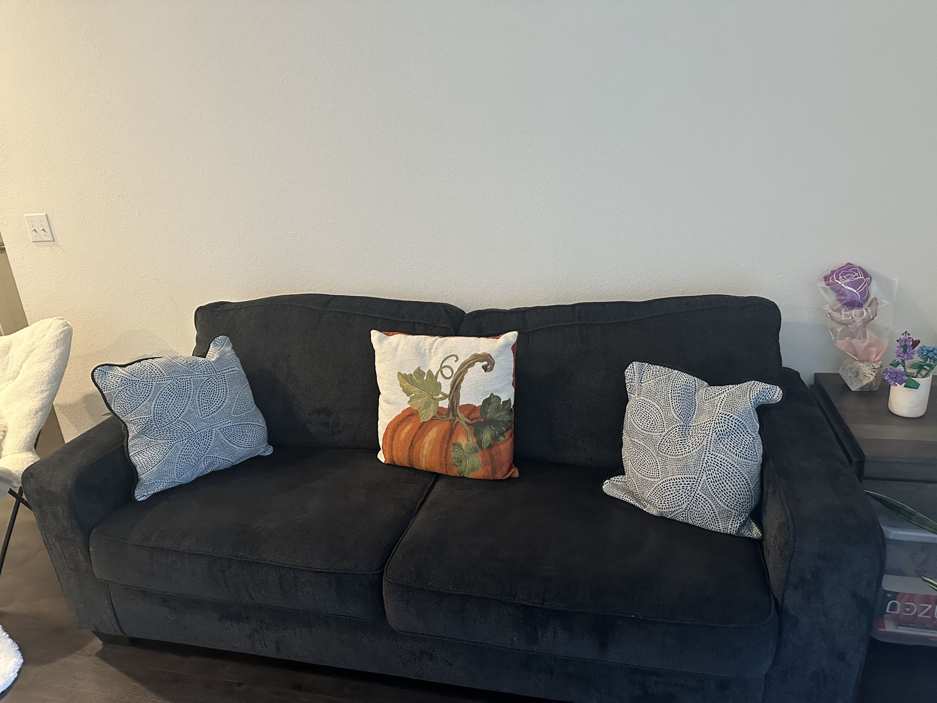 Comfy Couch-almost New