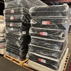 Twin Size Mattress. 🚚WE DELIVER🚚