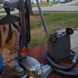 Kirby Vacuum Cleaner G10D