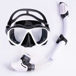 Brand New Dry Snorkel Set,Panoramic Wide View,Anti-Fog Scuba Diving Mask,Professional Snorkeling Gear