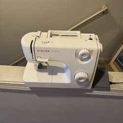 Singer Prelude Sewing Machine 