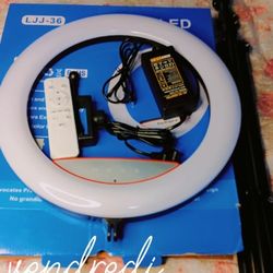 LJJ-36 LED RING LIGHTS WITH PHONE HOLDER ADJUSTABLE BRIGHTNESS &4 COLOR MODES MAKEUP SELFIE LIGHTS VIDÉO 