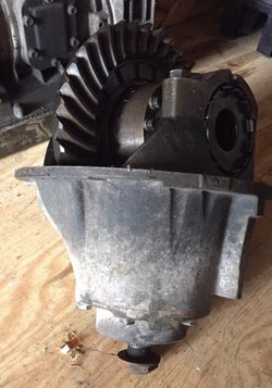 International 4300 differential