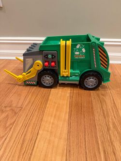 Maxx Action Toy Garbage Truck
