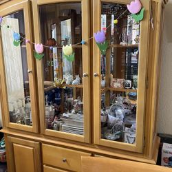 Dimming Table , 6 Chairs, and Cabinet w/out glass