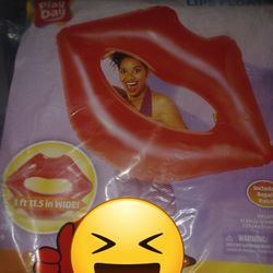 Summer Swimming Pool Float Mouth Lips 