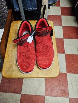 Sneakers size 14
