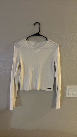 Women’s  white top