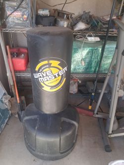 Kicking/ Boxing
