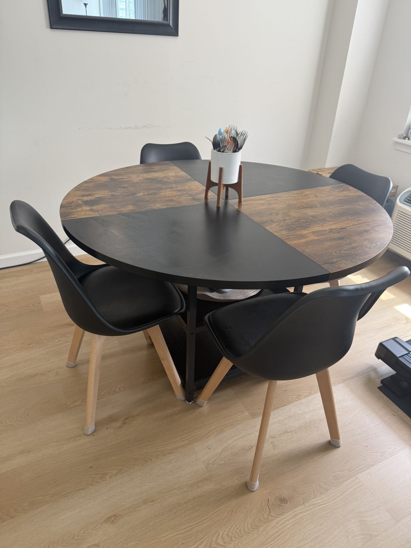 Dining Table with 4 Chairs