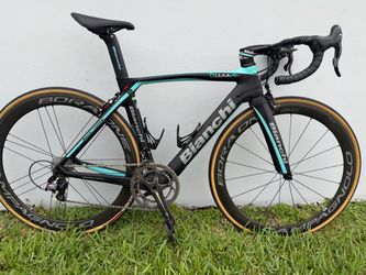 🚴🏻 Bianchi Oltre XR4 Carbon Road Bike – Size 53 | Campagnolo Super Record | Bora One Carbon Wheels Stunning Bianchi Oltre XR4 aero carbon road bike 